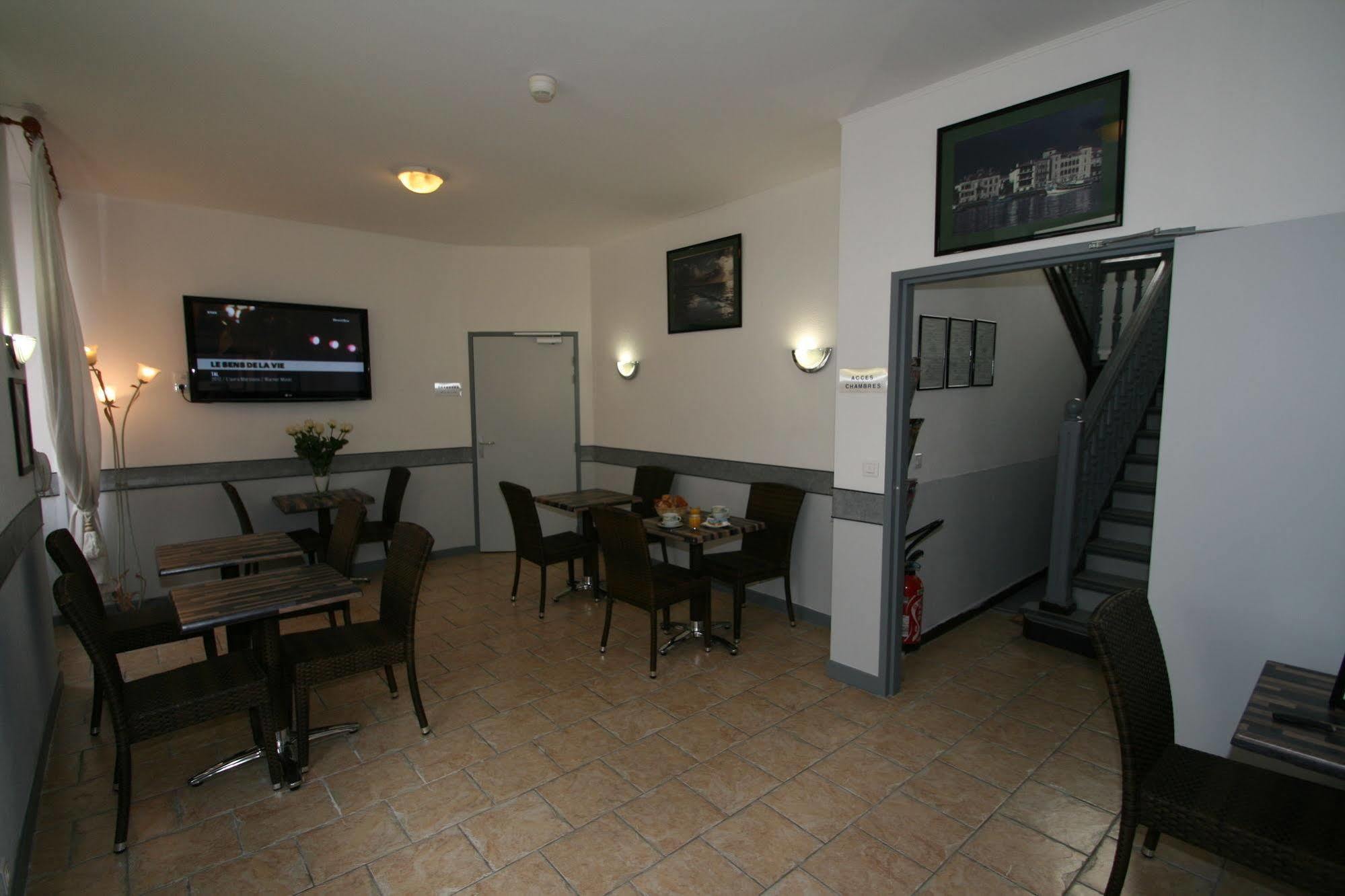 Magenta Hotel 2*